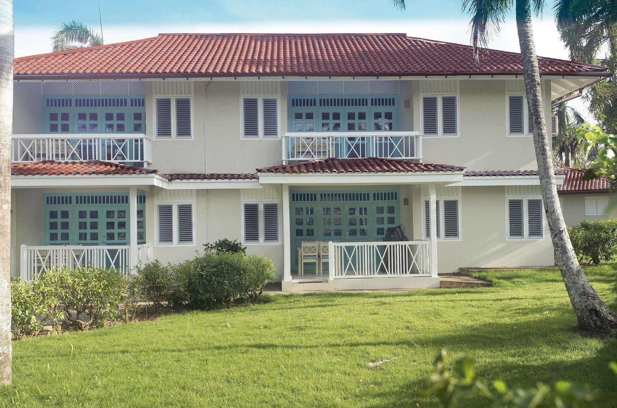 El Pelicano Apart-Hotel Las Galeras Exterior photo