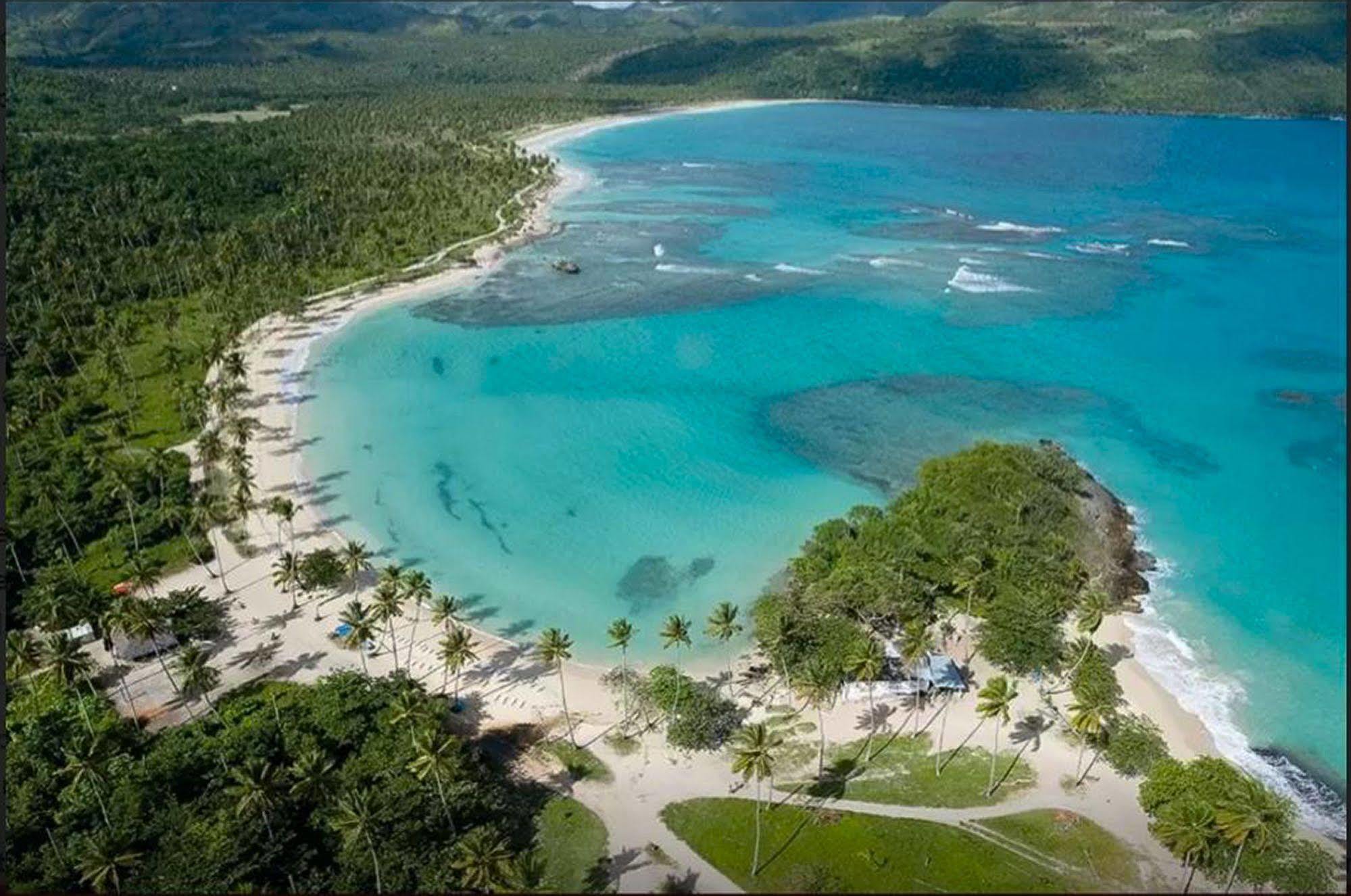 El Pelicano Apart-Hotel Las Galeras Exterior photo